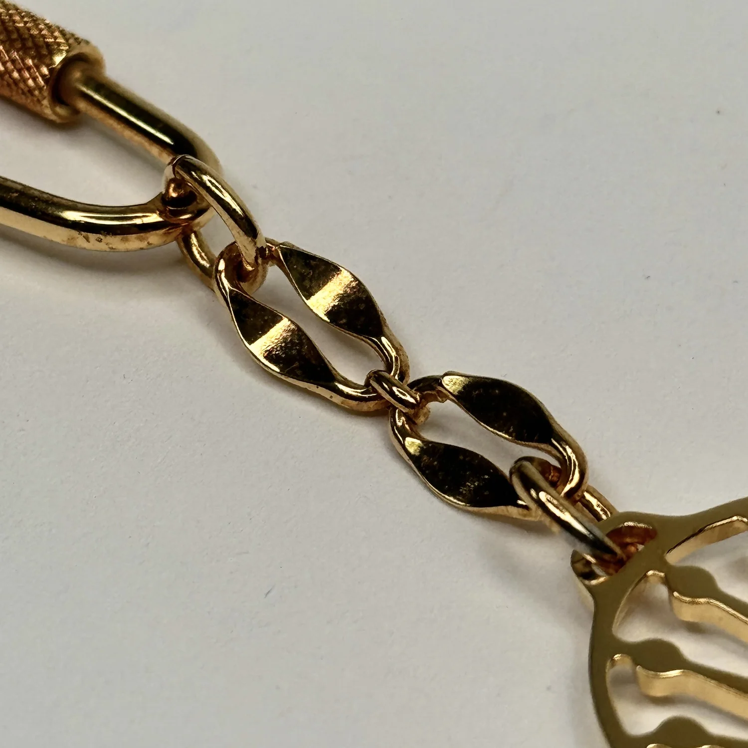 Rolex Gold Logo Keychain with Green Presentation Box – Vintage